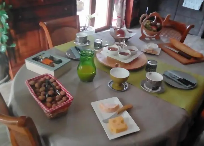 לינה וארוחת בוקר Le Clos Pre La Voivre (Vosges)